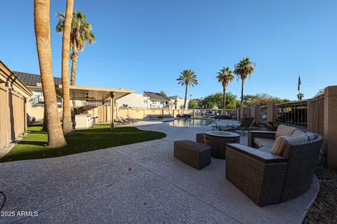 Exterior - 920 E Devonshire Ave #4001, Phoenix, AZ 85014 photo 6 of 6