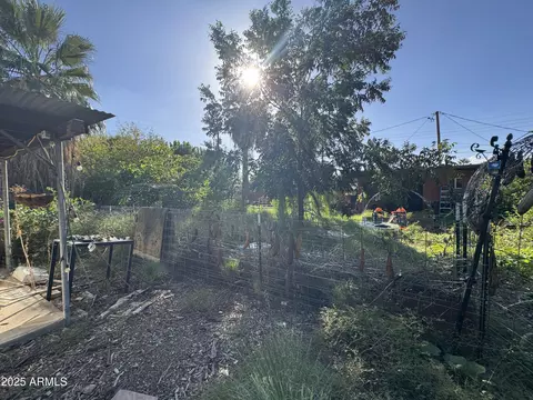 Exterior - 2245 W Hayward Ave, Phoenix, AZ 85021 photo 31 of 45