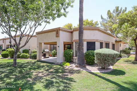 9118 W Topeka Dr, Peoria, AZ 85382