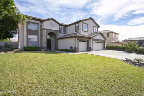 7033 W Honeysuckle Dr, Peoria, AZ 85383