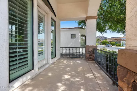Exterior - 3018 N 50th St, Phoenix, AZ 85018 photo 2 of 5