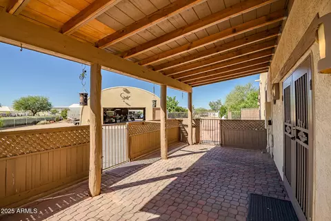 Exterior - 35802 N 7th St, Phoenix, AZ 85086 photo 2 of 8