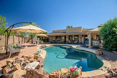 Exterior - 35802 N 7th St, Phoenix, AZ 85086 photo 1 of 8