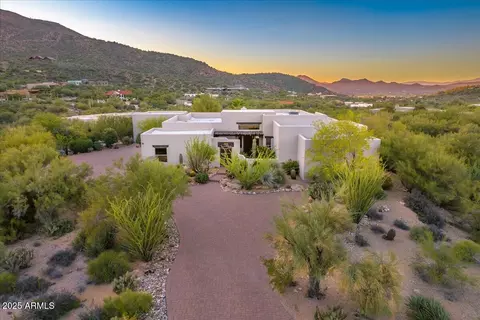 37202 N Holiday Ln, Carefree, AZ 85377