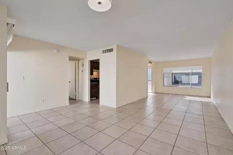 Living - 1018 E Michelle Dr, Phoenix, AZ 85022 photo 5 of 7