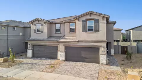 5842 E Zachary Dr, Phoenix, AZ 85054 photo 3