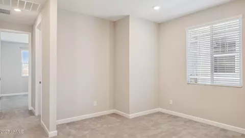 5842 E Zachary Dr, Phoenix, AZ 85054 photo 17