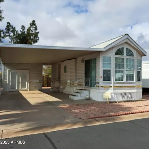 111 S Greenfield Rd #2, Mesa, AZ 85206