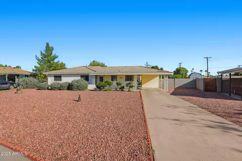 Exterior - 2026 W Northview Ave, Phoenix, AZ 85021 photo 12 of 14