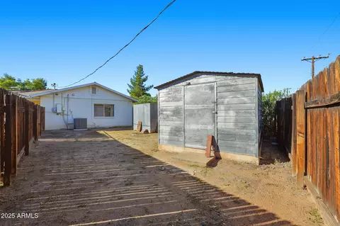 Exterior - 2026 W Northview Ave, Phoenix, AZ 85021 photo 9 of 14