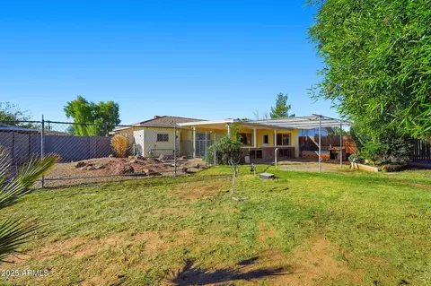 Exterior - 2026 W Northview Ave, Phoenix, AZ 85021 photo 2 of 14