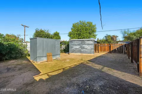 Exterior - 2026 W Northview Ave, Phoenix, AZ 85021 photo 8 of 14