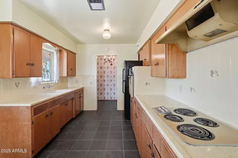Kitchen - 2026 W Northview Ave, Phoenix, AZ 85021 photo 1 of 6