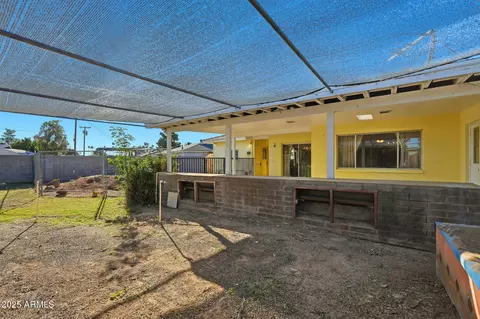 Exterior - 2026 W Northview Ave, Phoenix, AZ 85021 photo 7 of 14