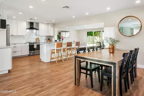 3422 E Sunnyside Dr, Phoenix, AZ 85028