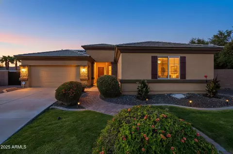 262 S 167th Ln, Goodyear, AZ 85338