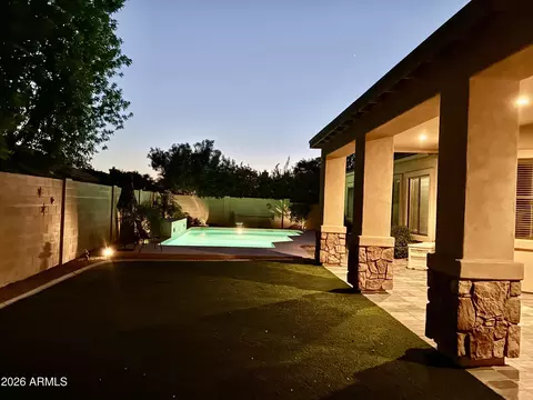 Exterior - 929 E Derby Dr, Tempe, AZ 85284 photo 8 of 9