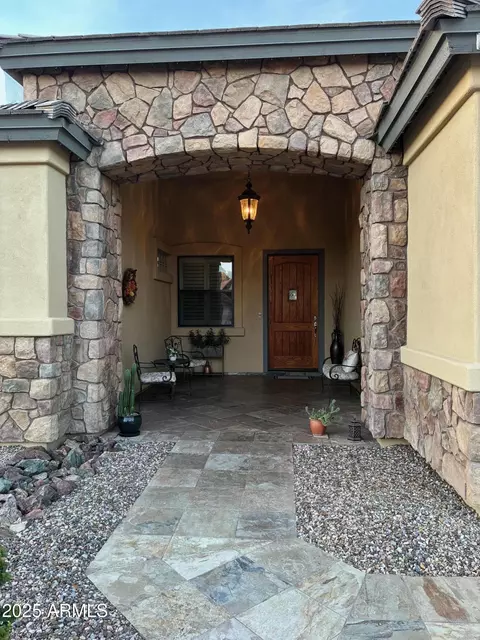 Exterior - 929 E Derby Dr, Tempe, AZ 85284 photo 3 of 9
