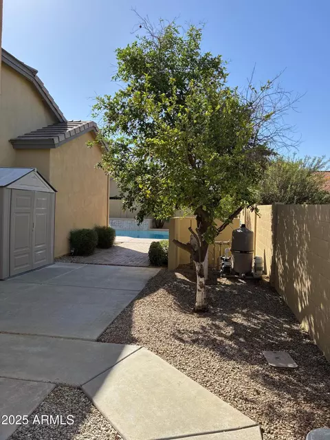 Exterior - 929 E Derby Dr, Tempe, AZ 85284 photo 7 of 9