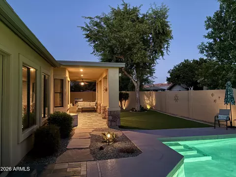 Exterior - 929 E Derby Dr, Tempe, AZ 85284 photo 9 of 9