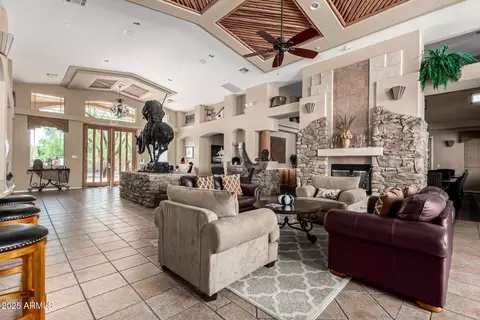 11500 E Cochise Dr #1099, Scottsdale, AZ 85259