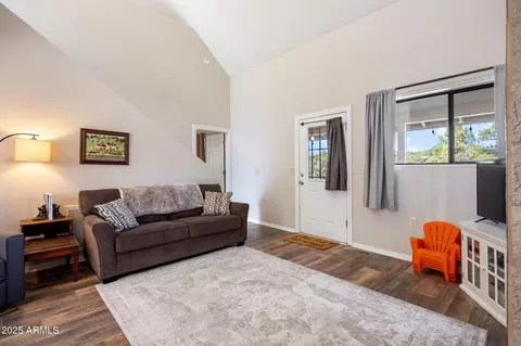 3684 Diamondback Dr, Overgaard, AZ 85933 photo 6