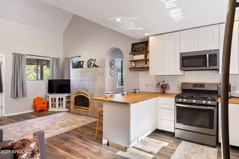 3684 Diamondback Dr, Overgaard, AZ 85933 photo 8