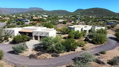 44421 N 18th St, New River, AZ 85087