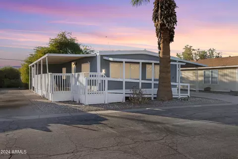 201 S Greenfield Rd #18, Mesa, AZ 85206