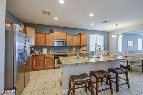Kitchen - 3292 E Windsor Dr, Gilbert, AZ 85296 photo 3 of 8