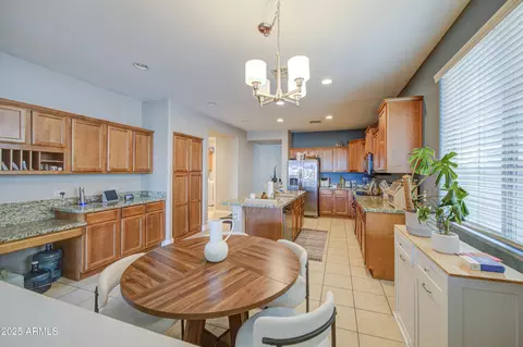 Kitchen - 3292 E Windsor Dr, Gilbert, AZ 85296 photo 5 of 8
