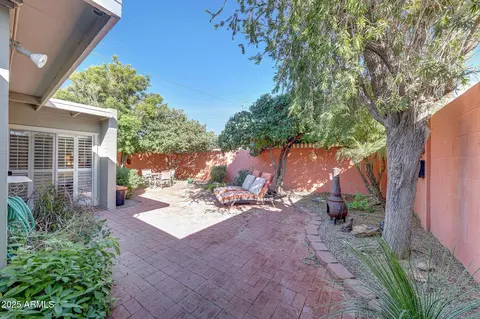 Exterior - 6643 N Majorca Way E, Phoenix, AZ 85016 photo 4 of 11