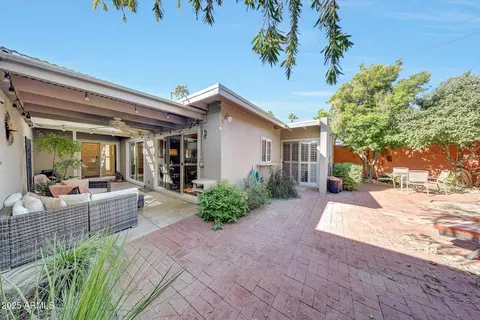 Exterior - 6643 N Majorca Way E, Phoenix, AZ 85016 photo 5 of 11
