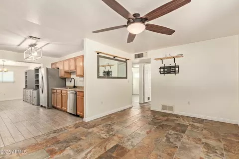 519 N 96th Pl, Mesa, AZ 85207 photo 9