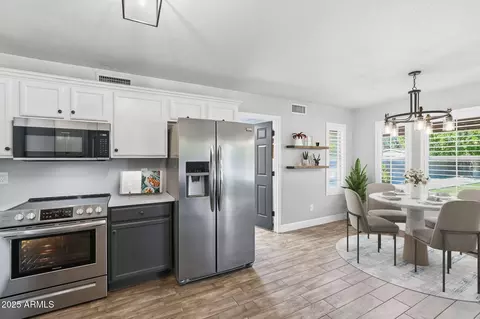 Kitchen - 544 W Aviary Way, Gilbert, AZ 85233 photo 1 of 4