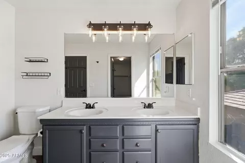 Bath - 544 W Aviary Way, Gilbert, AZ 85233 photo 4 of 4