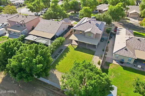 View/Area - 544 W Aviary Way, Gilbert, AZ 85233 photo 5 of 9