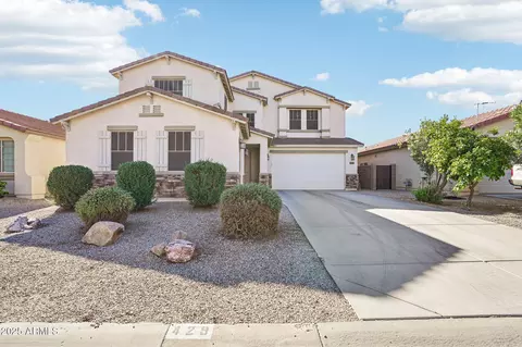 429 E Navajo Trl, San Tan Valley, AZ 85143