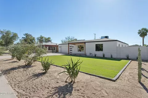 1707 E Pinchot Ave, Phoenix, AZ 85016 photo 2