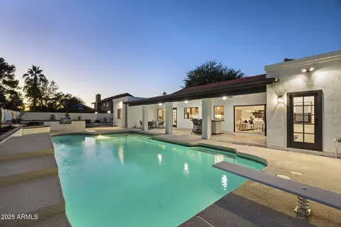 Exterior - 1739 E Knox Rd, Tempe, AZ 85284 photo 6 of 8
