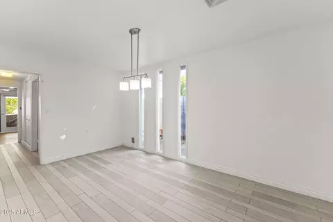 Dining - 1822 E Marshall Ave, Phoenix, AZ 85016 photo 1 of 2