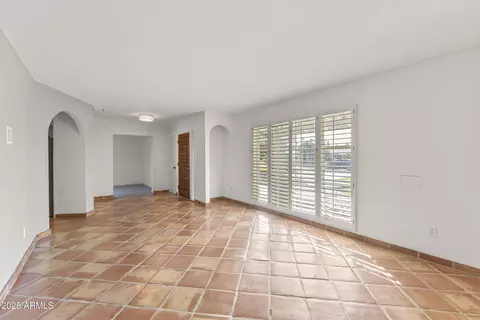 Living - 1822 E Marshall Ave, Phoenix, AZ 85016 photo 1 of 4