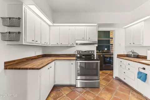 Kitchen - 1822 E Marshall Ave, Phoenix, AZ 85016 photo 1 of 4
