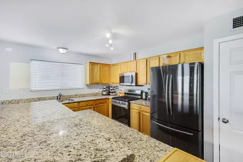 Kitchen - 1748 E Park St, Phoenix, AZ 85042 photo 1 of 4