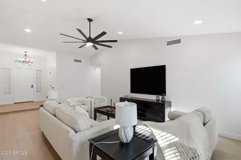 4831 E Hobart St, Mesa, AZ 85205 photo 8