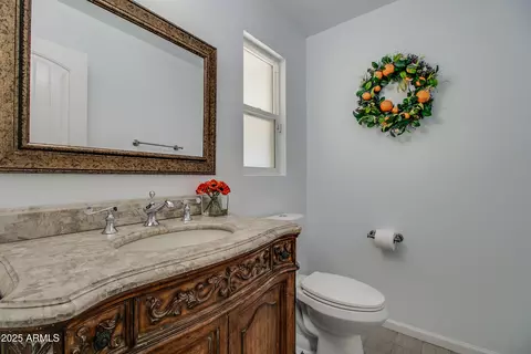 Bath - 2017 W Edgemont Ave, Phoenix, AZ 85009 photo 1 of 7
