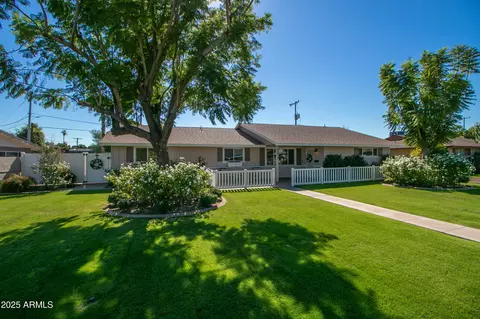 Exterior - 2017 W Edgemont Ave, Phoenix, AZ 85009 photo 14 of 14