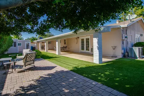 Exterior - 2017 W Edgemont Ave, Phoenix, AZ 85009 photo 8 of 14