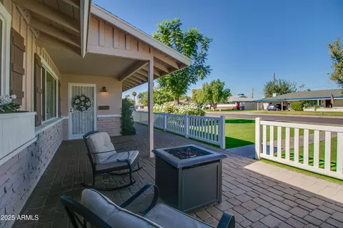 Exterior - 2017 W Edgemont Ave, Phoenix, AZ 85009 photo 3 of 14