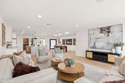 Living - 4333 E Fairmount Ave, Phoenix, AZ 85018 photo 2 of 2